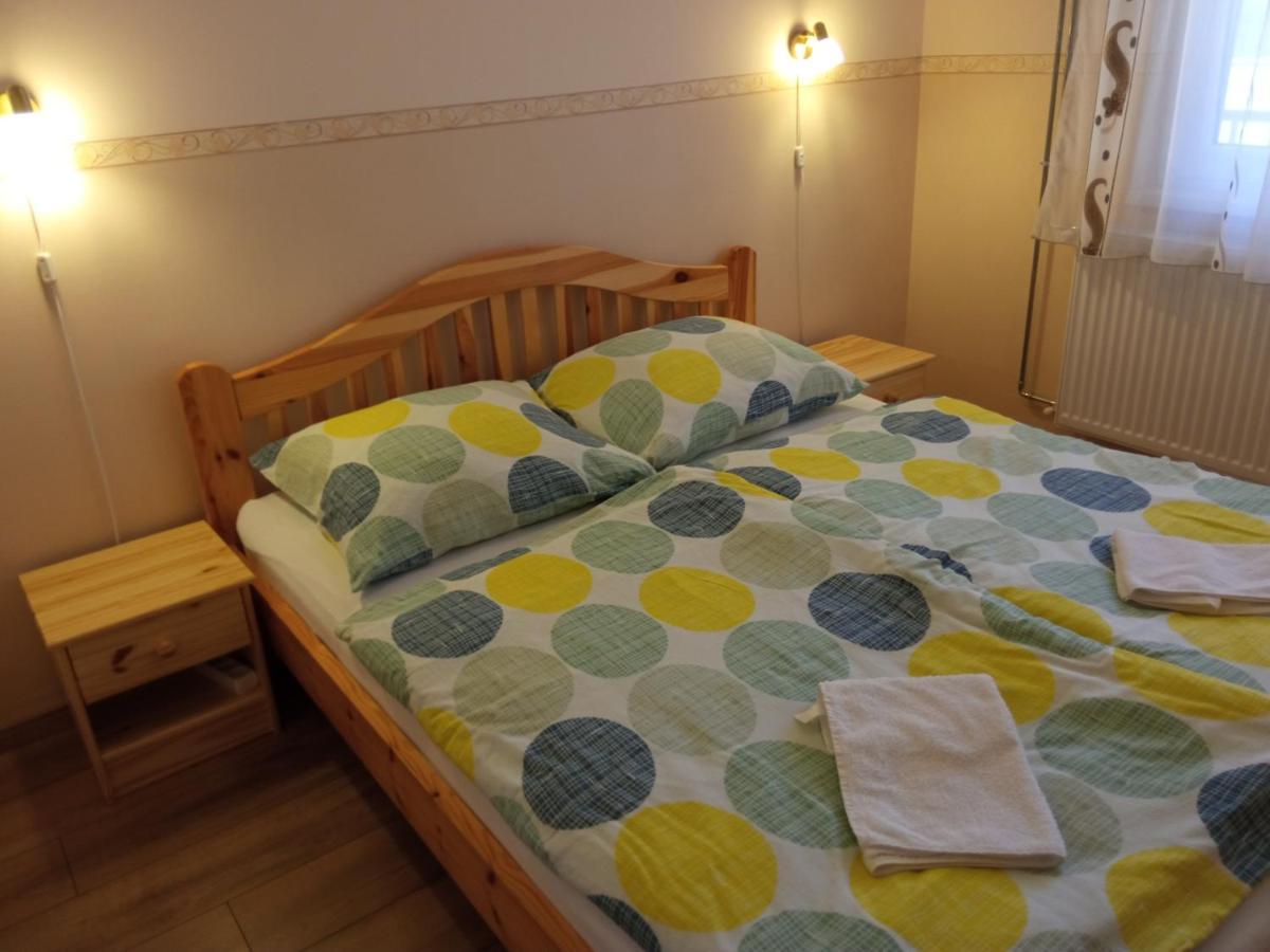 Gyoengyvirag Apartmanhaz Hajdúszoboszló 外观 照片