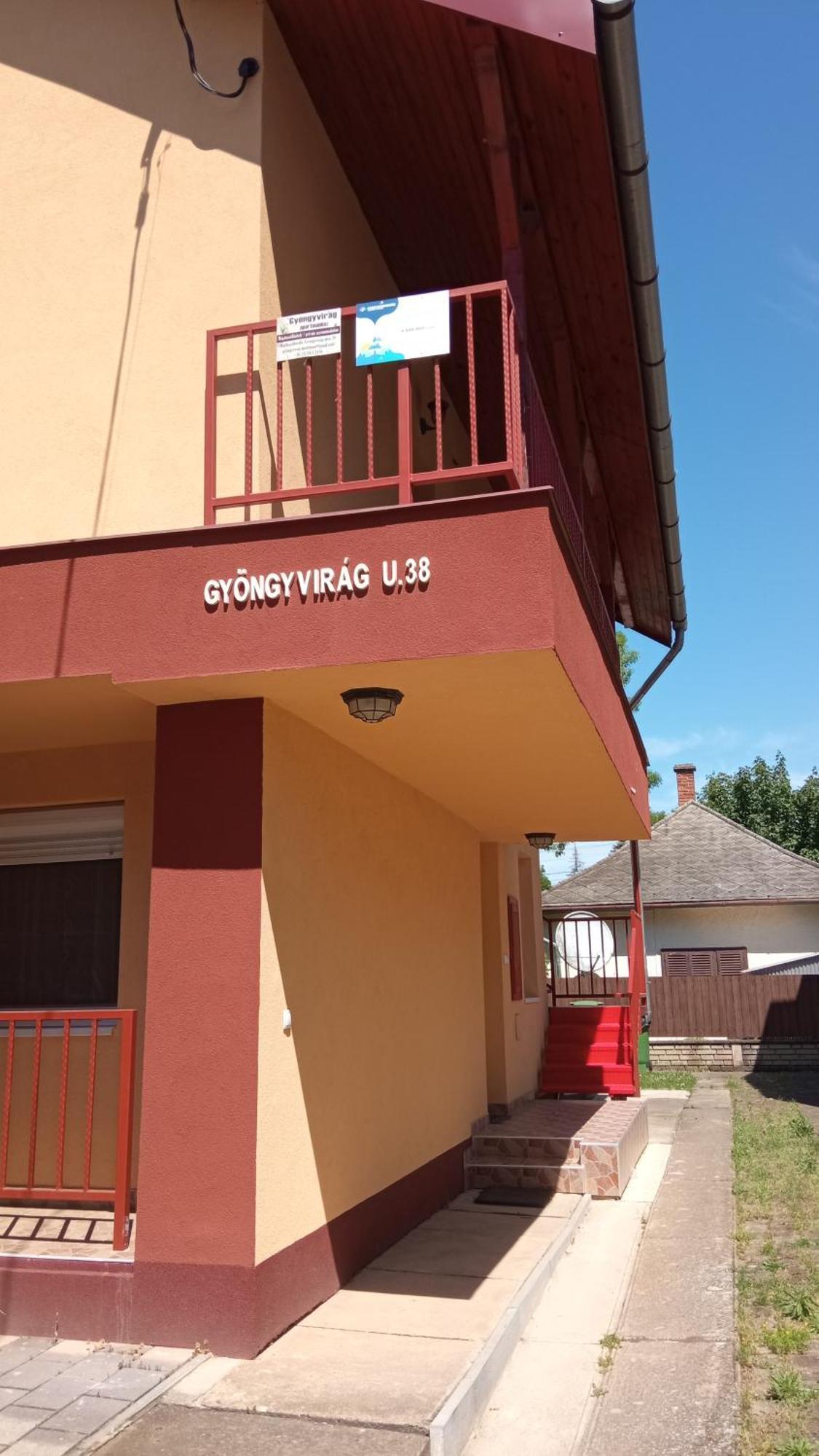 Gyoengyvirag Apartmanhaz Hajdúszoboszló 外观 照片